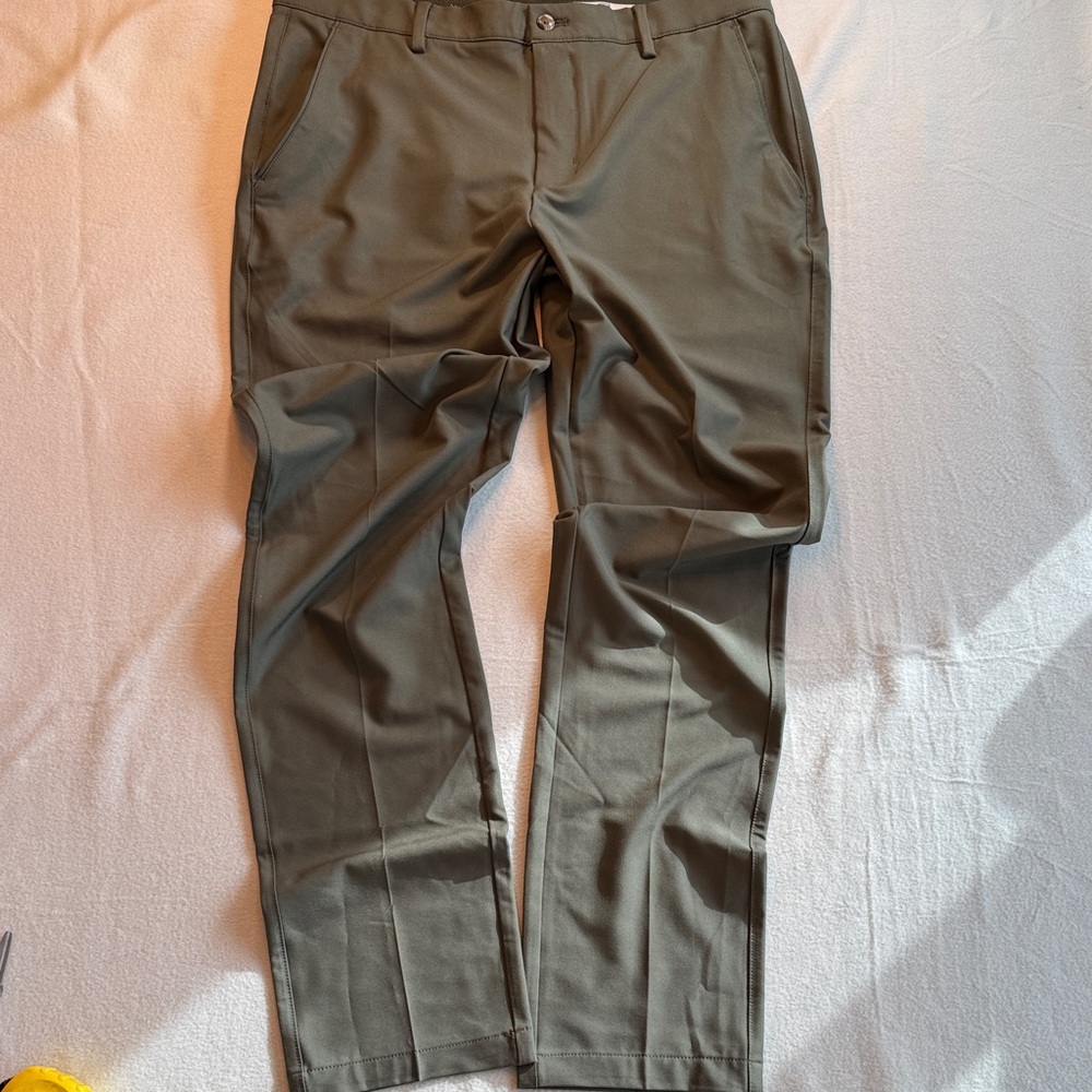 Greg Norman Collection Men's olive green‎ Pants